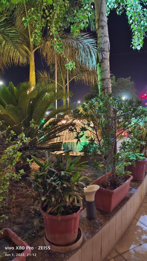 Tgv Hotel Ahmedabad Eksteriør bilde