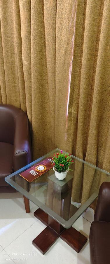 Tgv Hotel Ahmedabad Eksteriør bilde