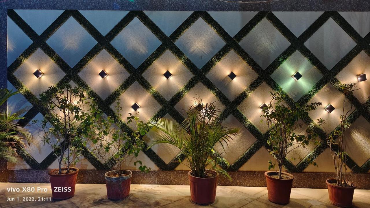 Tgv Hotel Ahmedabad Eksteriør bilde